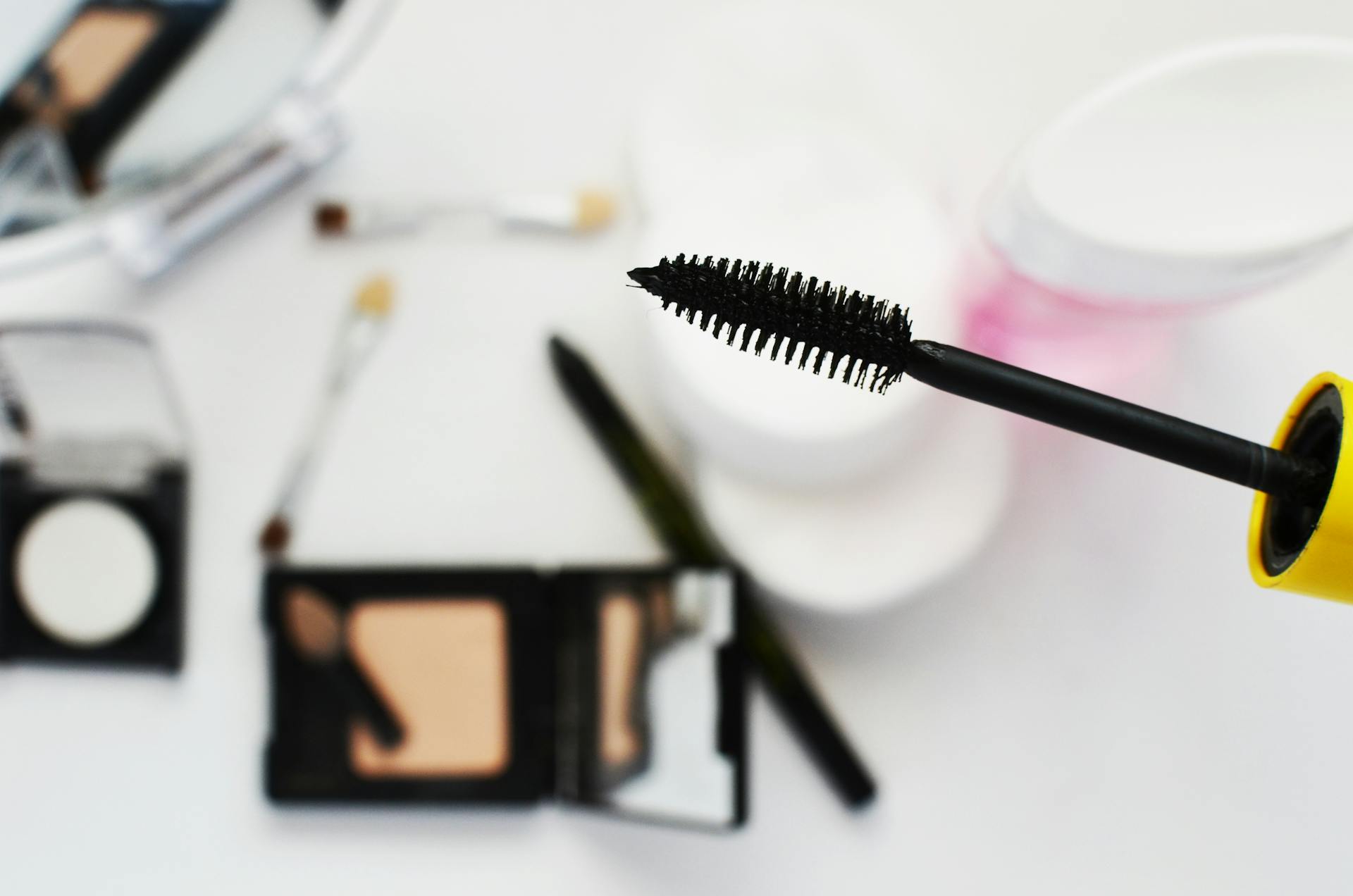 How Do I Choose Mascara?
