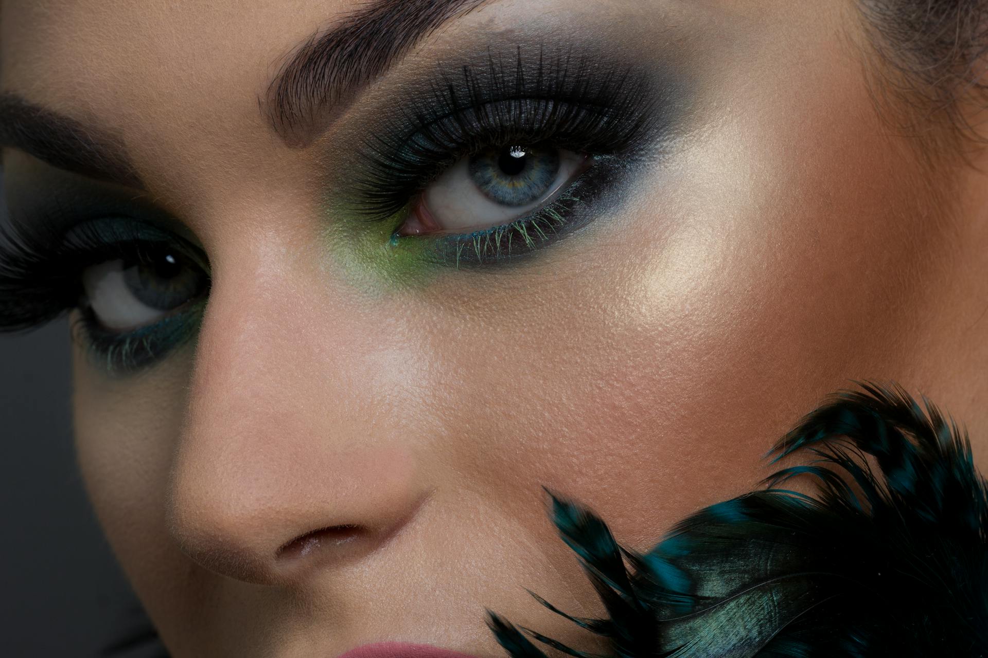 What Happens If You Don't Wipe Mascara Off Before Bed?