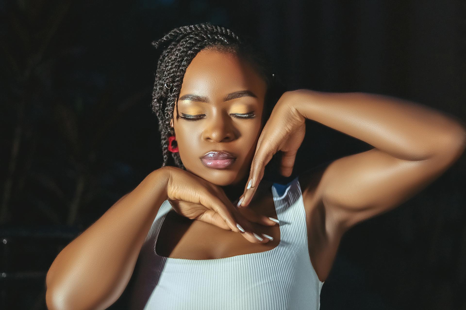 Why Are Some Lip Glosses so Sticky?