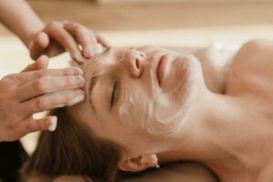 What is the Best Facial to Remove Dead Skin?
