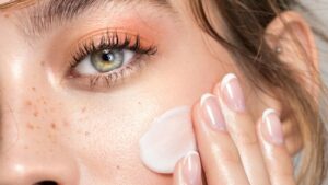 Do You Apply CC Cream With a Brush or Fingers?