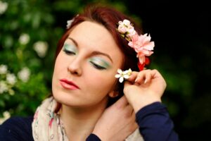 How Do You Match Eyeshadow to Your Eyes?