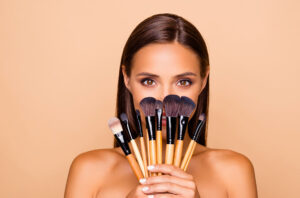 Is It Better to Apply Concealer with a Brush or Sponge?