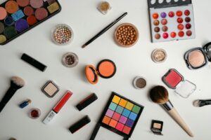 What Are the Three Types of Eyeshadow?