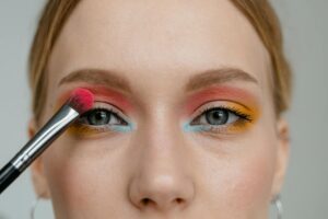 What Eye Shadow is Best for Tired Eyes?
