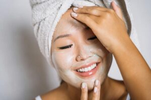 Do You Leave Moisturizer on Your Face or Wash it Off?