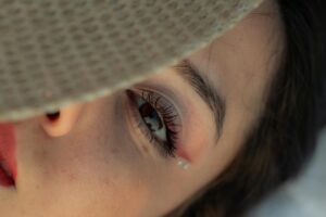 Does Not Removing Makeup Age You?