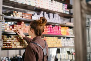 How Do I Know What Hair Color to Buy?