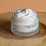 Is it Better to Moisturize in the Morning or At Night?