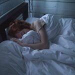 Should You Sleep with Mascara On?