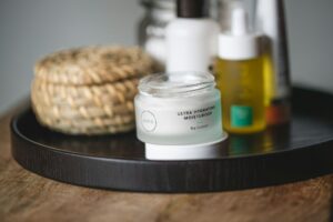 What is the Best Moisturizer for Older Skin?