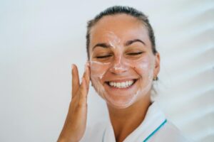 Which is Better for Face Lotion or Moisturizer?