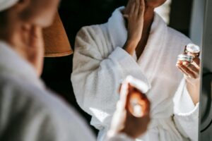 Who Should Not Use Moisturizer?