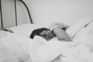 Can You Sleep in Tubing Mascara?