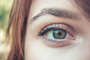 Do Hazel Eyes Like Black or Brown Mascara?