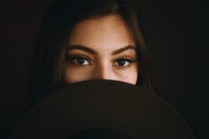 How Do I Remove Waterproof Mascara Naturally?