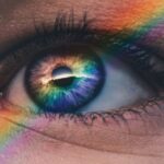 How do you make old eyes look younger?