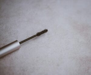 How Do You Rehydrate Tubing Mascara?