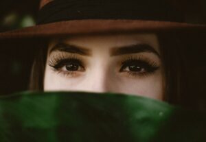 How to Get Tubing Mascara to Not Clump?