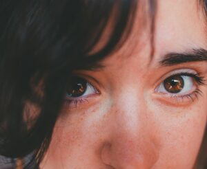 How to Remove Tubing Mascara?