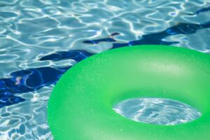 Is It okay to Swim With Waterproof Mascara?