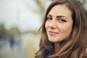 What Is the Most Attractive Eyelash Length?