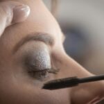 What mascara doesn't flake for older women?