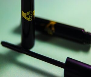 What to avoid in mascara for sensitive eyes?