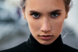 Are Volume Lashes Damaging?