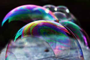 Can You Use Dish Soap Instead of Clarifying Shampoo?
