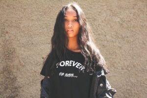 How To Use Dry Shampoo for Oily Hair?