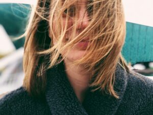 Should You Use Shampoo if Your Hair is Thinning?