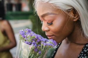 How to Use Purple Shampoo Correctly?