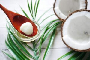 How Long Do You Leave Coconut Oil on Your Hair For Dandruff?