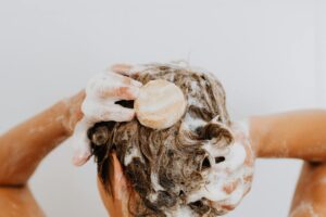 How Long to Leave Dandruff Shampoo on Scalp?
