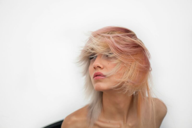 Why Does Bleached Hair Get Frizzy?