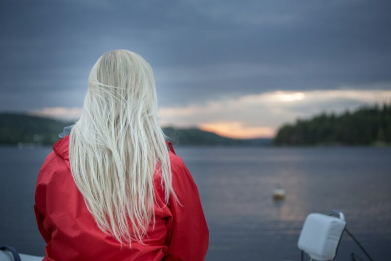 What Shampoo Stops Blonde Hair Going Green?